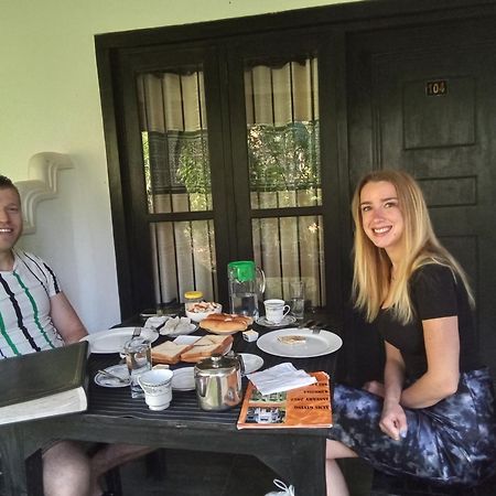 Amron Resort Sigiriya Bilik gambar