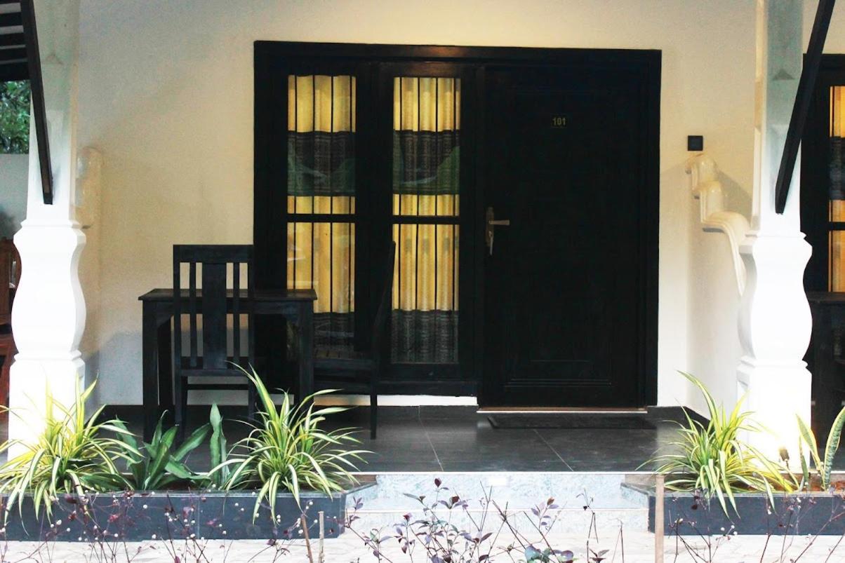Amron Resort Sigiriya Luaran gambar
