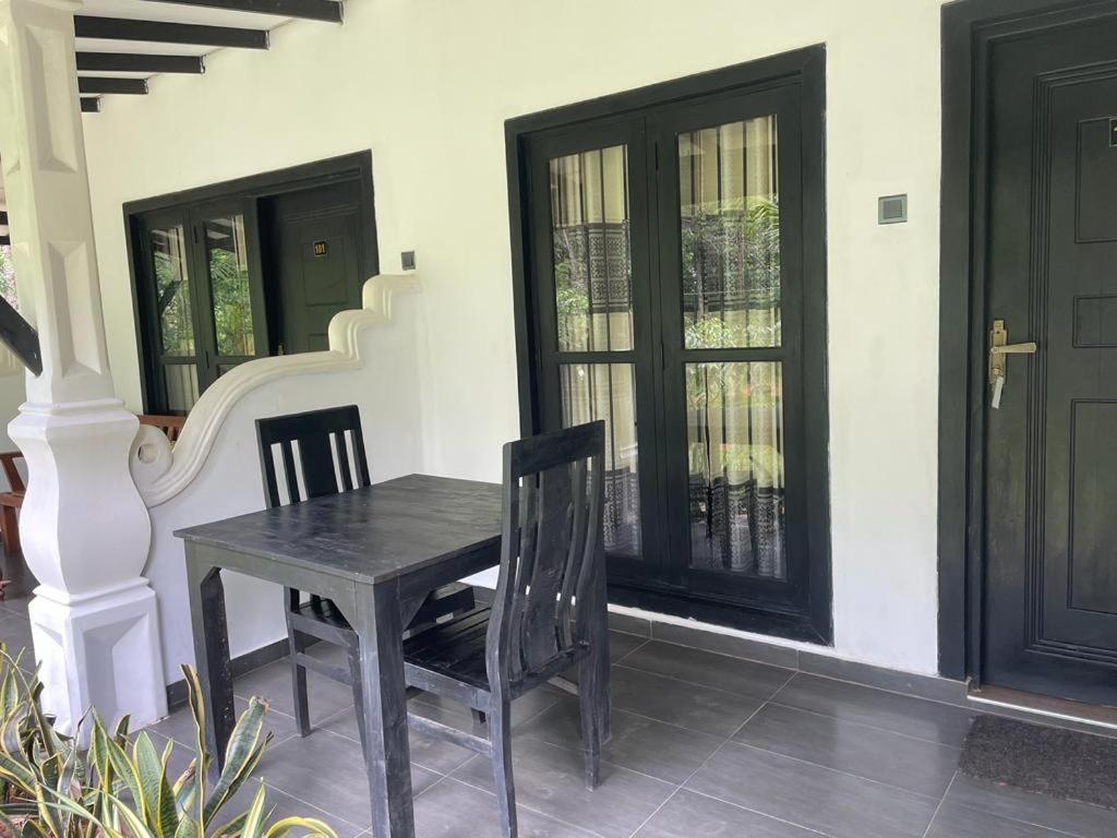 Amron Resort Sigiriya Bilik gambar