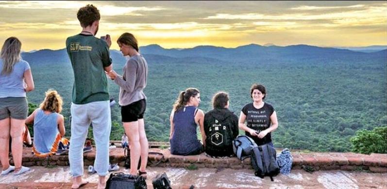 Amron Resort Sigiriya Bilik gambar